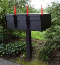 MailBoss_3mailboxes.jpg